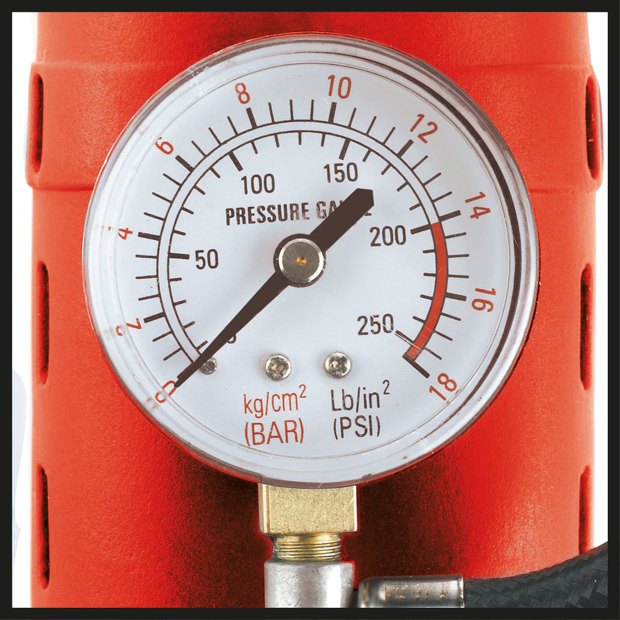 Einhell CC-AC 12V autókompresszor, nyomásmérő max. 18 bar, légtömlő, 3 adapter, 2,90 m-es tápkábel 12V-os aranyozott csatlakozódugóval