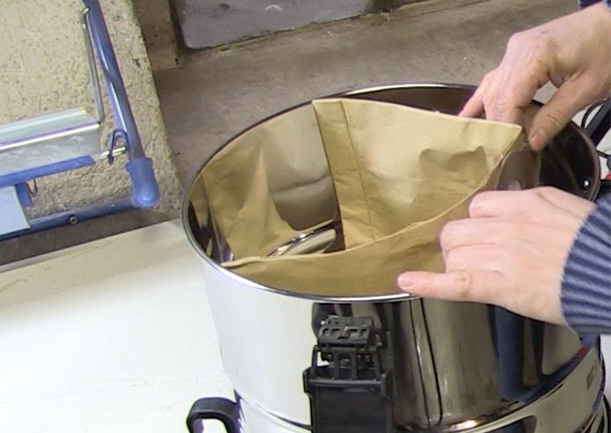 Sac de colectare a prafului original Einhell de 15 l, potrivit pentru aspiratoarele umede/uscate Einhell cu recipient de 15 litri, contine 5 saci, fabricat din hartie