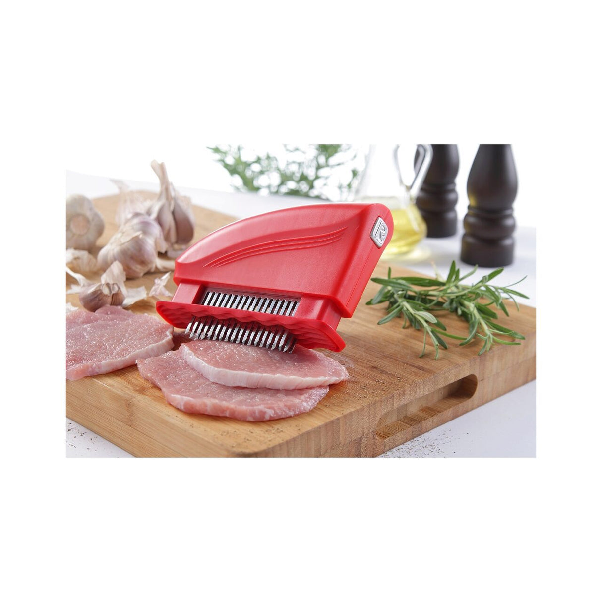Dispozitiv fragezire carne Hendi, cu 51 lame, otel inoxidabil 18/8, plastic ABS, Negru, 15x4.2x11.8 cm