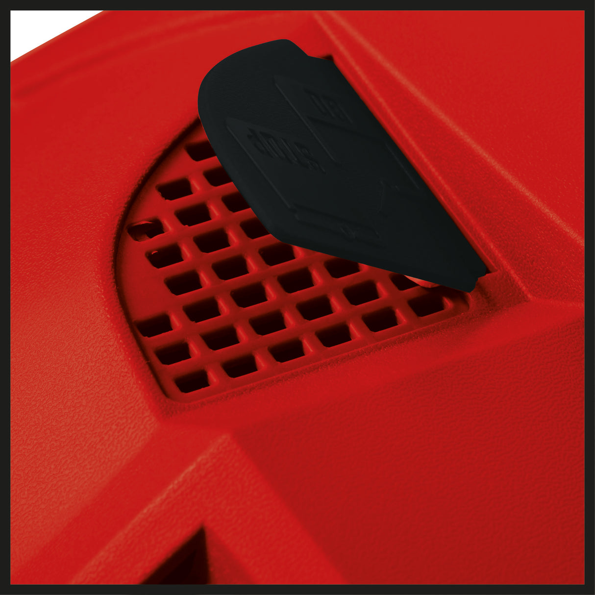 Masina de tuns iarba/gazon electrica Einhell GC-EM 1600/37 (1600W, latime de taiere de 37 cm, pana la 700 m², cos de colectare de 38 l, reglare centrala a inaltimii de taiere cu inaltime de taiere de 20-60 mm