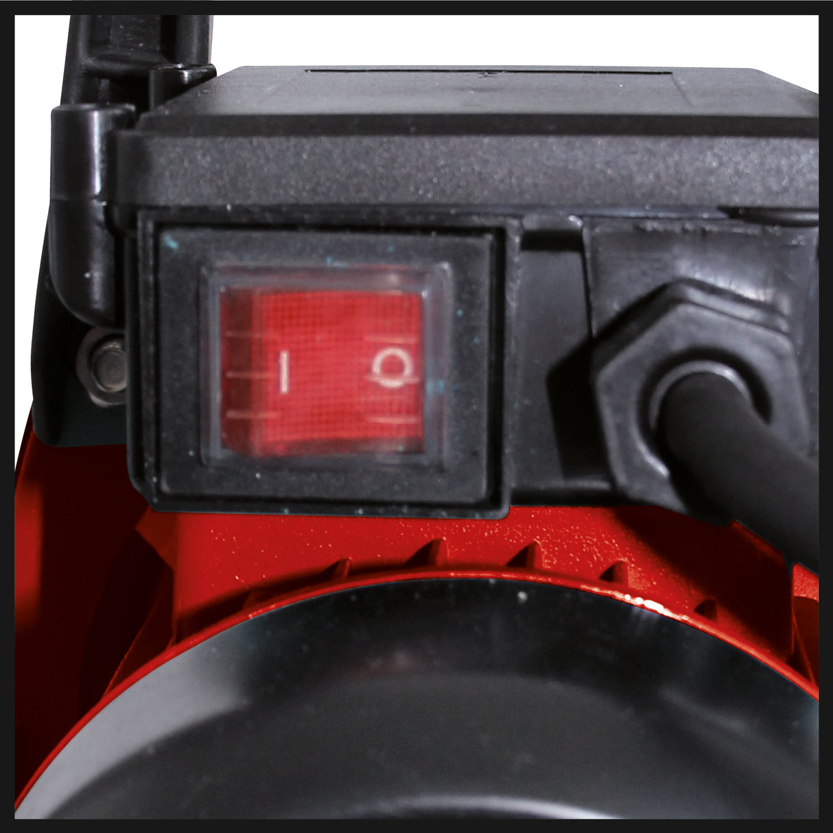 Einhell GC-GP 6538 Set/I kerti szivattyú szett (650 W, be/ki kapcsoló, vízbetöltő/leeresztő csavar, hordozófogantyú, 4 m szívótömlővel + 20 m kerti tömlővel + szórópisztollyal)