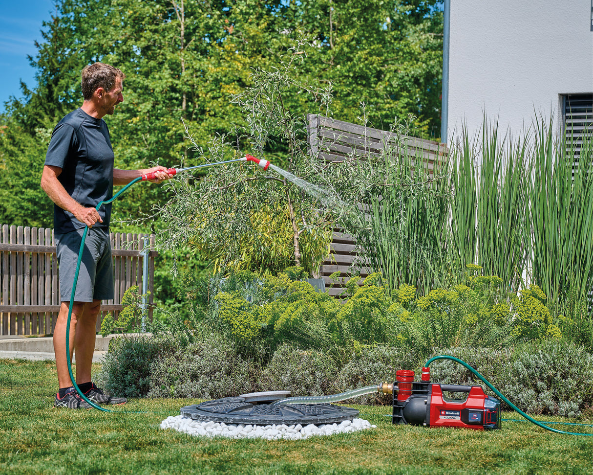 Pompa de gradina pe acumulator Einhell AQUINNA 36/38 F LED Power X-Change (36 V, debit max. 3.800 l/h, inaltime max. 37 m, mod ECO/BOOST, prefiltru, protectie la supraincarcare si inghet, fara acumulator