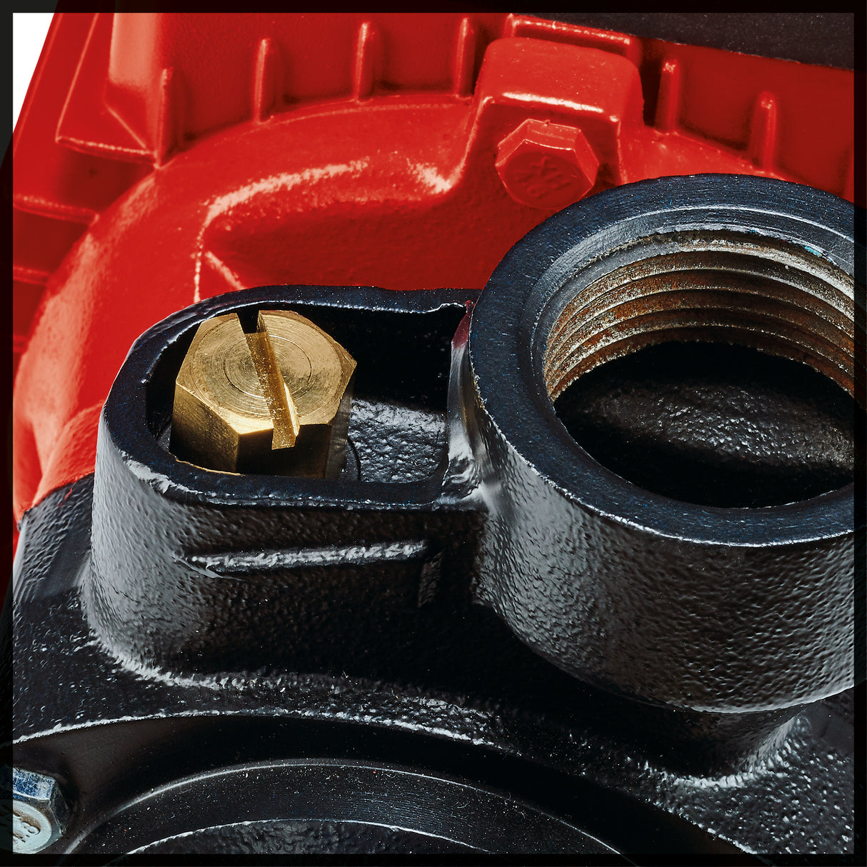 Einhell GC-TP 4622 perifériás szivattyú, 460 W, 3,7 bar, robusztus ház, termosztatikus kapcsoló, légtelenítő csavar, robusztus szivattyútalp, fém menet a szívó-nyomás csatlakozón