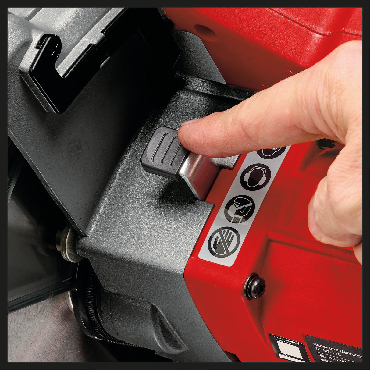 Einhell TC-MS 216 keresztvágó körfűrész (max. 1600 W, fűrészlap Ø216 x Ø30 mm, öntött alumínium munkaasztal, forgóasztal befogási pozíciókkal, 45°-ban dönthető fűrészfej