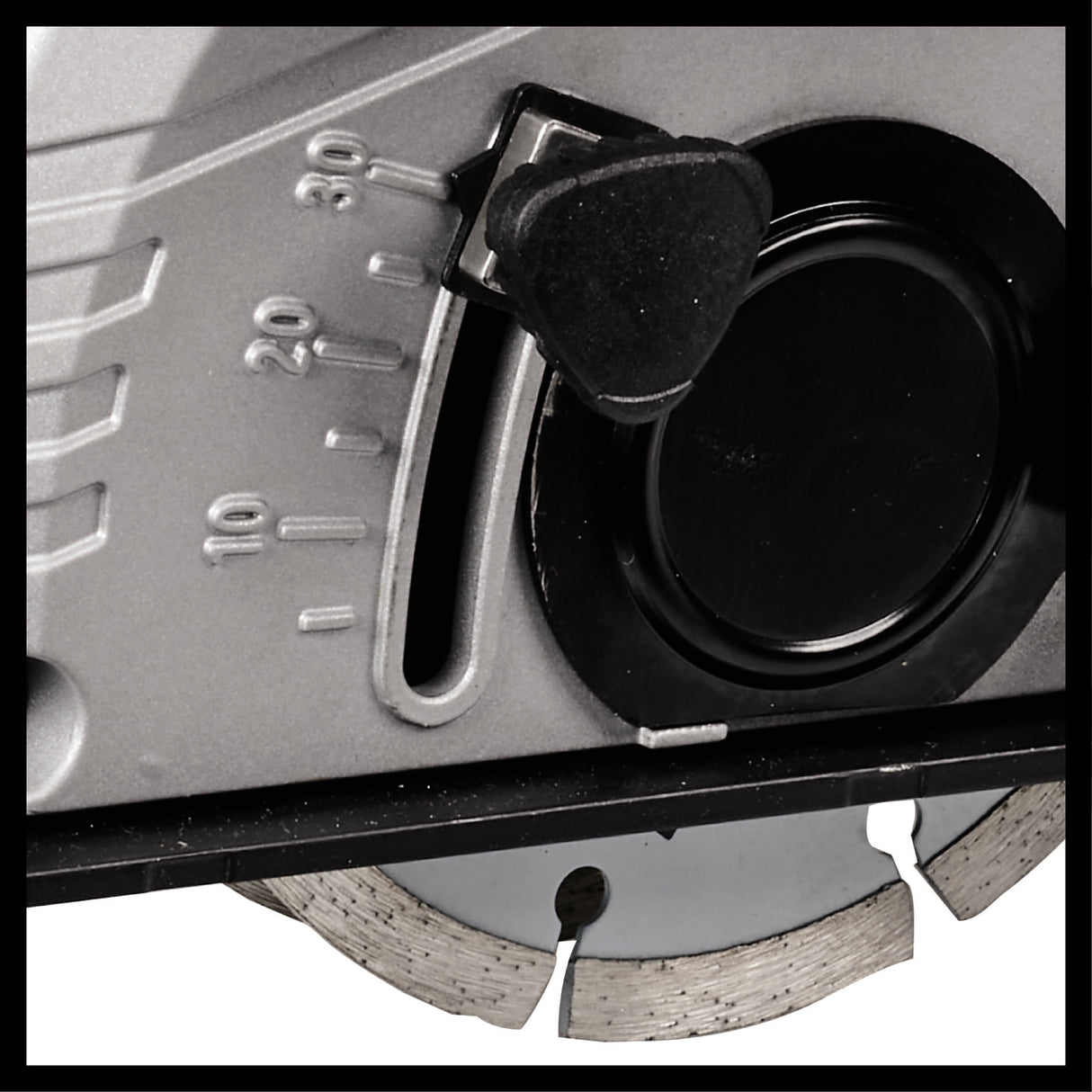 Einhell TE-MA 1500 csatornamaró, 1500 W, marási mélységállítás, rugalmas vágási szélességállítás, lágyindítás, zsákkal + 2 gyémánt vágókoronggal