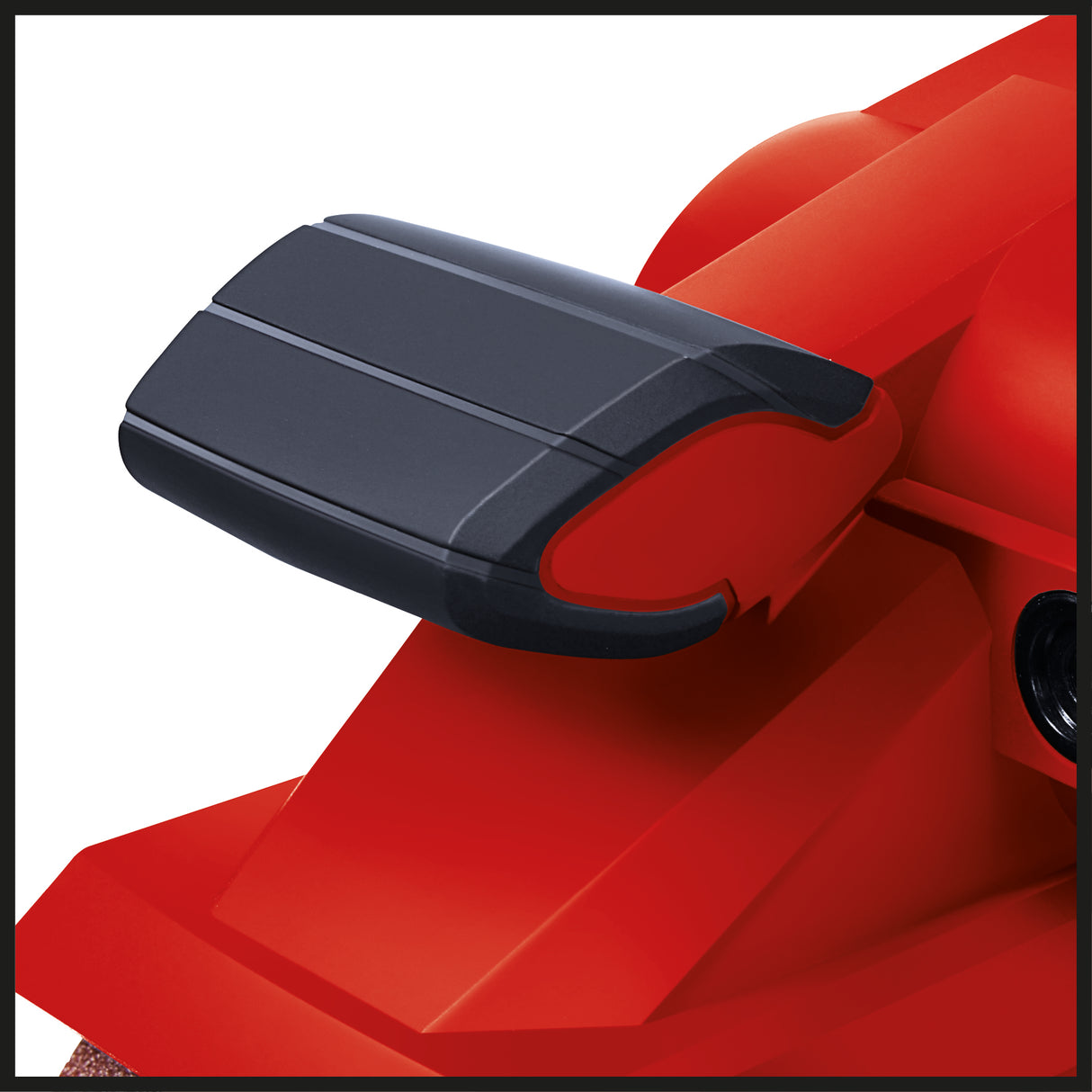 Slefuitor cu banda Einhell TC-BS 8038 (800 W, deplasare precisa a benzii cu reglare fina, insertie de protectie ceramica, maner suplimentar, iesire integrata de aspirare a prafului, incl. banda de slefuit