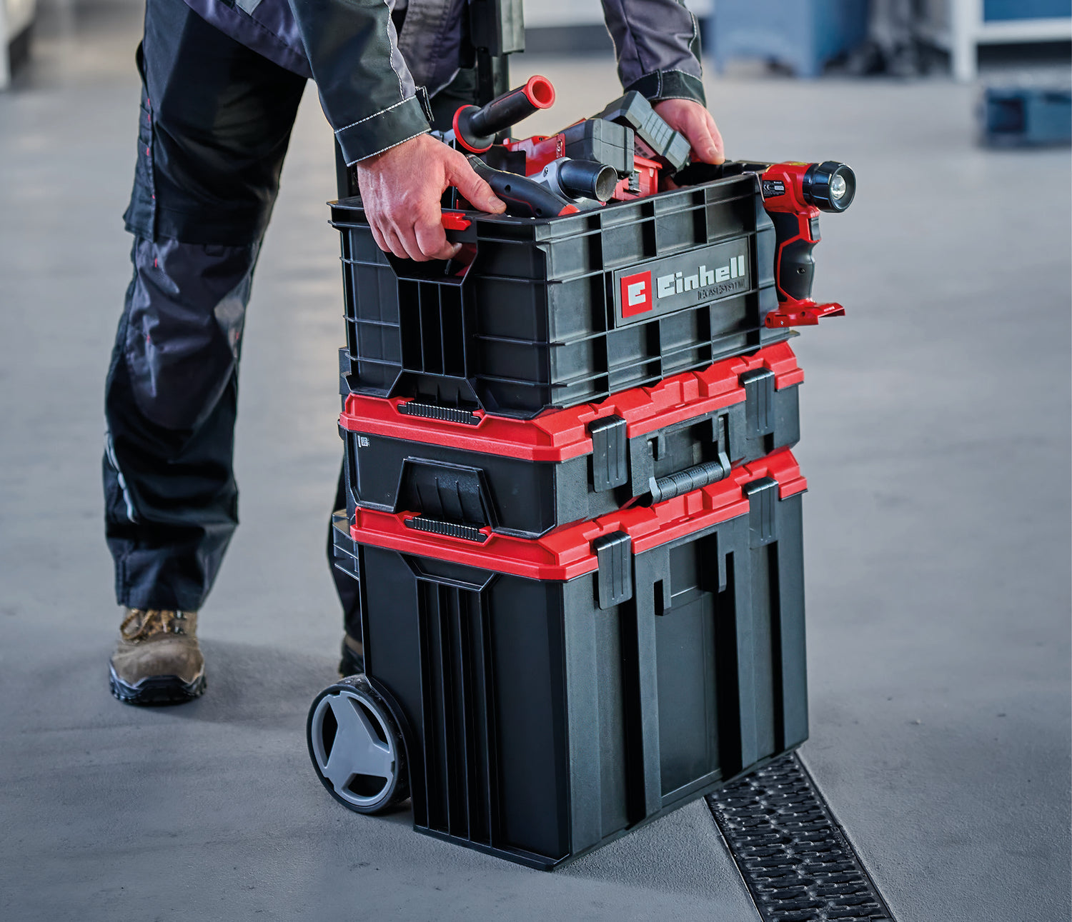 Eredeti Einhell E-Case szerszámosláda, maximum 90 kg, egymásra rakható, zárral, kombinálható az Einhell E-Case rendszerrel, szerszámok és tartozékok tárolására és szállítására