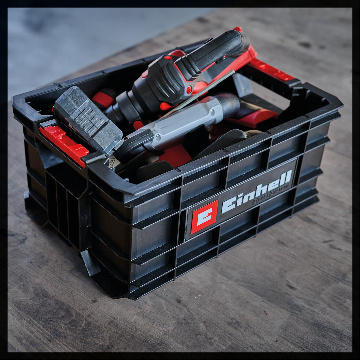 Eredeti Einhell E-Case szerszámosláda, maximum 90 kg, egymásra rakható, zárral, kombinálható az Einhell E-Case rendszerrel, szerszámok és tartozékok tárolására és szállítására