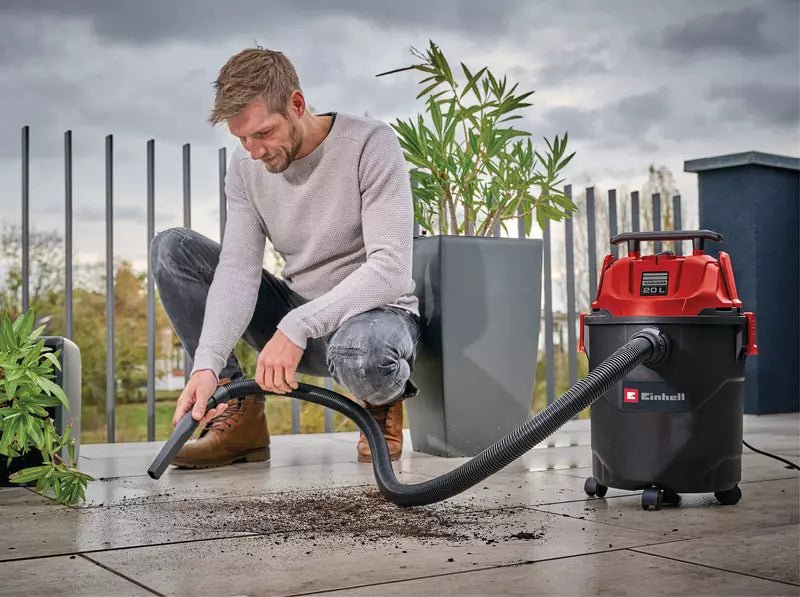Aspirator umed/uscat Einhell TC-VC 2045, 850 wati, capacitate de aspirare 180 mbar, recipient de colectare 20 l, racord de suflare, maner de transport, incl. duze, filtre si sac de colectare a murdariei - imagine 3