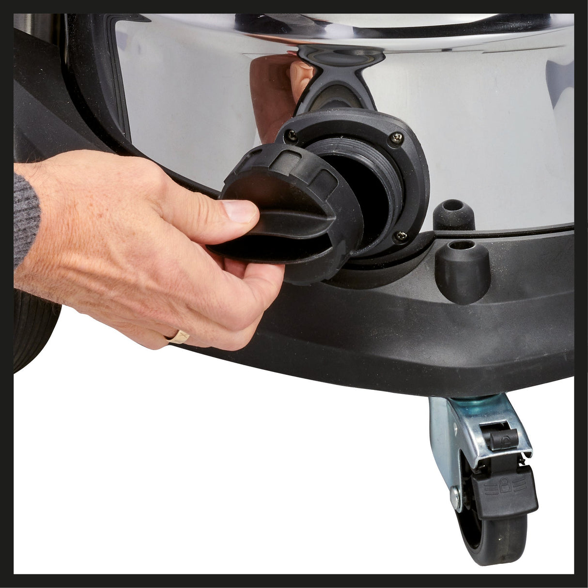 Aspirator umed/uscat Einhell TE - VC 2350 SACL, 1.600 W, clasa de protectie la praf L, sistem de curatare a filtrului, putere de aspirare 230 mbar, recipient din otel inoxidabil de 50 l Einhell - scule electrice si unelte profesionale - BricoMart