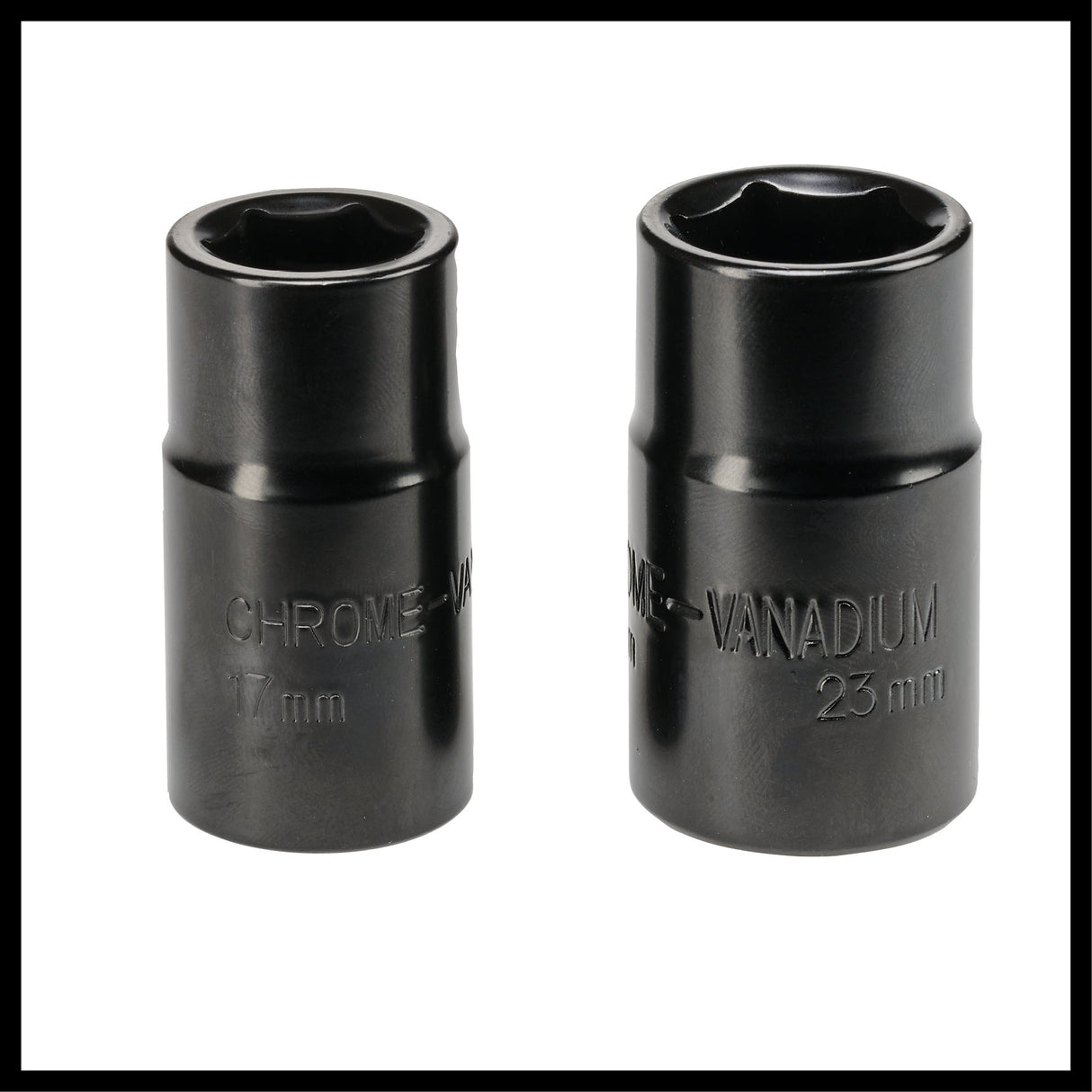 Cheie de impact Einhell CC - HS 12/2, 12 V, cuplu max. 350 Nm, nivela integrata, lumina LED, incl. 2 chei tubulare cu 17/19 si 21/23 mm Einhell - scule electrice si unelte profesionale - BricoMart