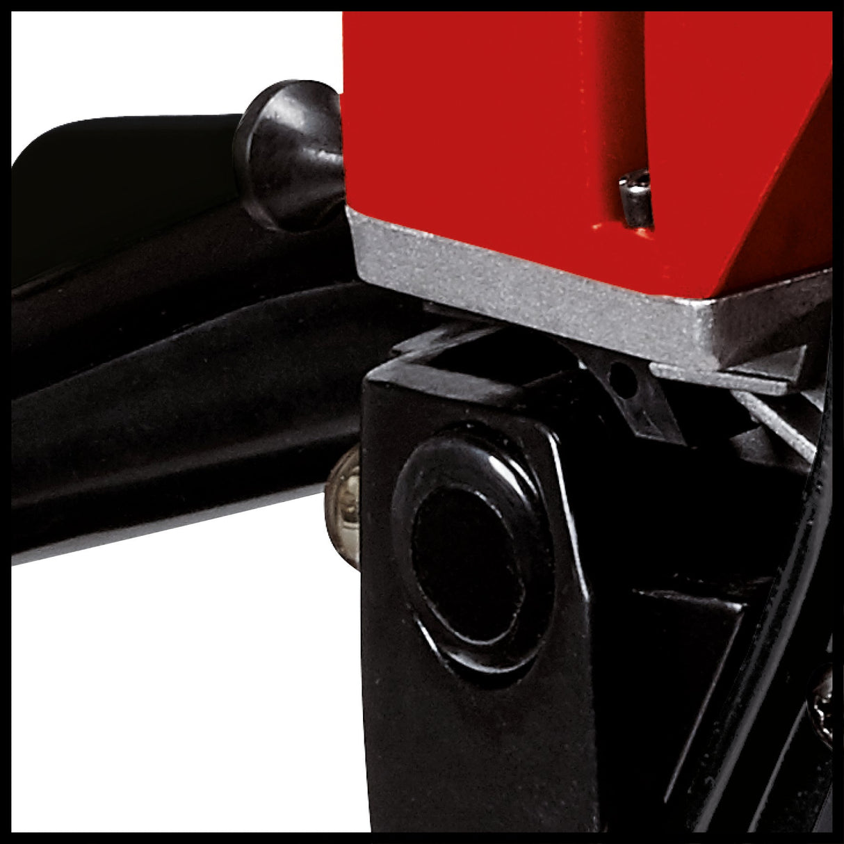 Drujba pe benzina Einhell GC - PC 2040 I, sina si lant OREGON de inalta calitate, soc si amorsare automata, aprindere digitala, functie antivibratii, blocare lant, protectie sina taietor Einhell - scule electrice si unelte profesionale - BricoMart