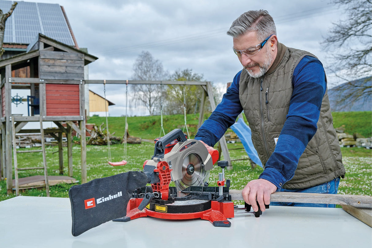 Fierastrau circular pe acumulator Einhell TE - MS 18/210 Li - Solo Power X - Change, 18 V, adancime/latime de taiere max. 60 mm x 120 mm, lama de ferastrau Ø 210 mm, cap de ferastrau rabatabil, laser, fara acumulator Einhell - scule electrice si unelte profesionale - BricoMart