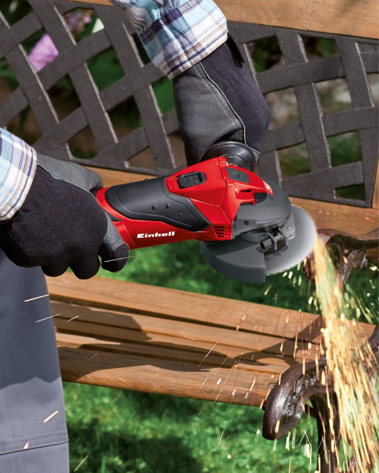 Polizor unghiular Einhell TE - AG 125/750, 750 W, protectie disc cu reglare rapida, sistem de blocare a axului, functionare cu vibratii reduse, siguranta la repornire, comutator de siguranta Einhell - scule electrice si unelte profesionale - BricoMart