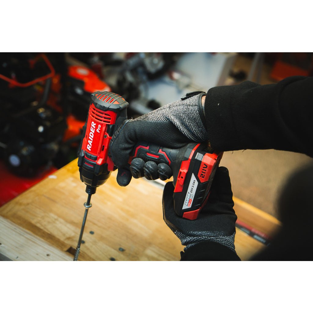 RAIDER R20 Masina insurubat cu impact HEX 1/4 180Nm RDP - SHID20 Solo 2 locasuri magnetice pentru biti Carcasa metalica reductor Schimbator de sens Lumina de lucru cu LED Agatatoare pentru c Raider - scule electrice si unelte profesionale - BricoMart
