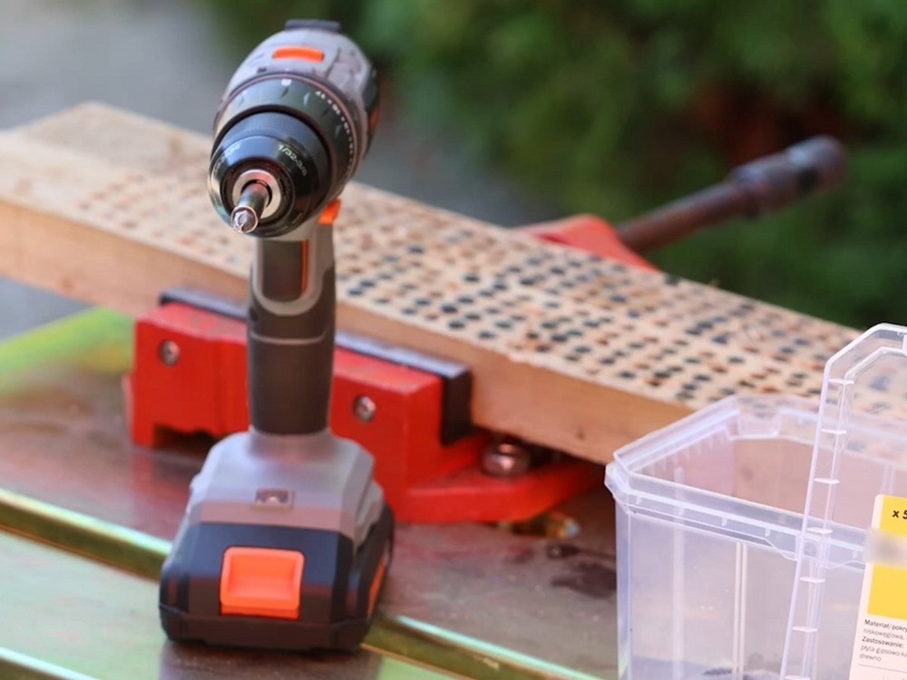 AUTOFILETANTA CU ACUMULATOR STHOR 78983 18V