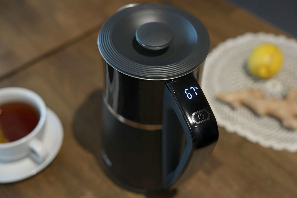 FIERBATOR ELECTRIC 1,7L, LUND 68217 CONTROLUL TEMPERATURII, NEGRU