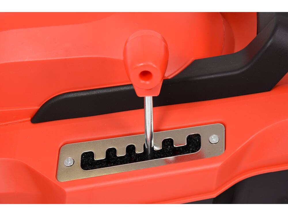 MASINA DE TUNS YATO YT-85205 IARBA 1800W, 380MM, 50L