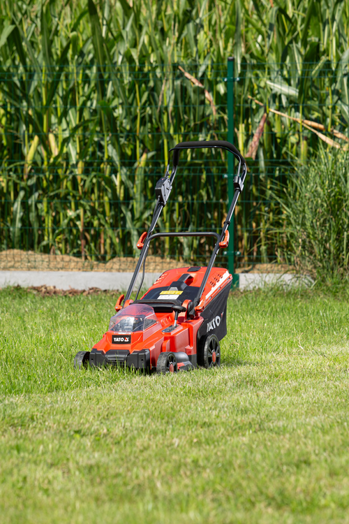 YATO YT-85223 FŰNYÍRÓ 37CM 2X18V, AKKUMULÁTOR NÉLKÜL