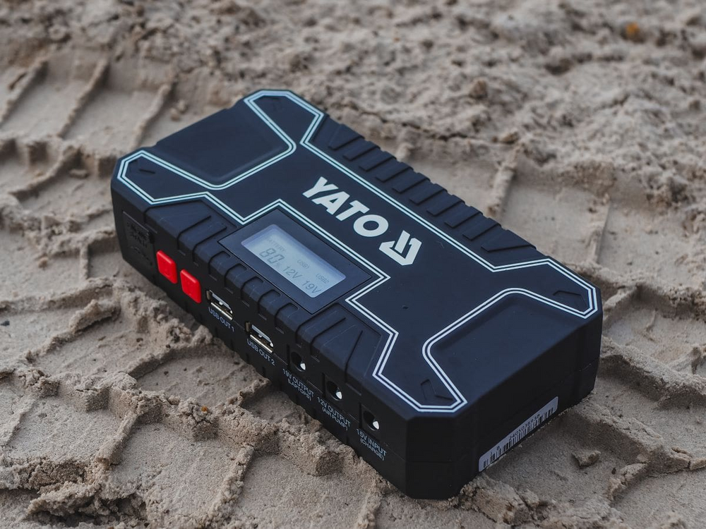 YATO YT-83082 POWER BANK, 12000MAH, LCD KIJELZŐ
