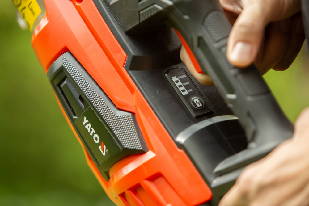 SUFLANTA GRADINA 18V, YATO YT-85177 FARA ACUMULATOR