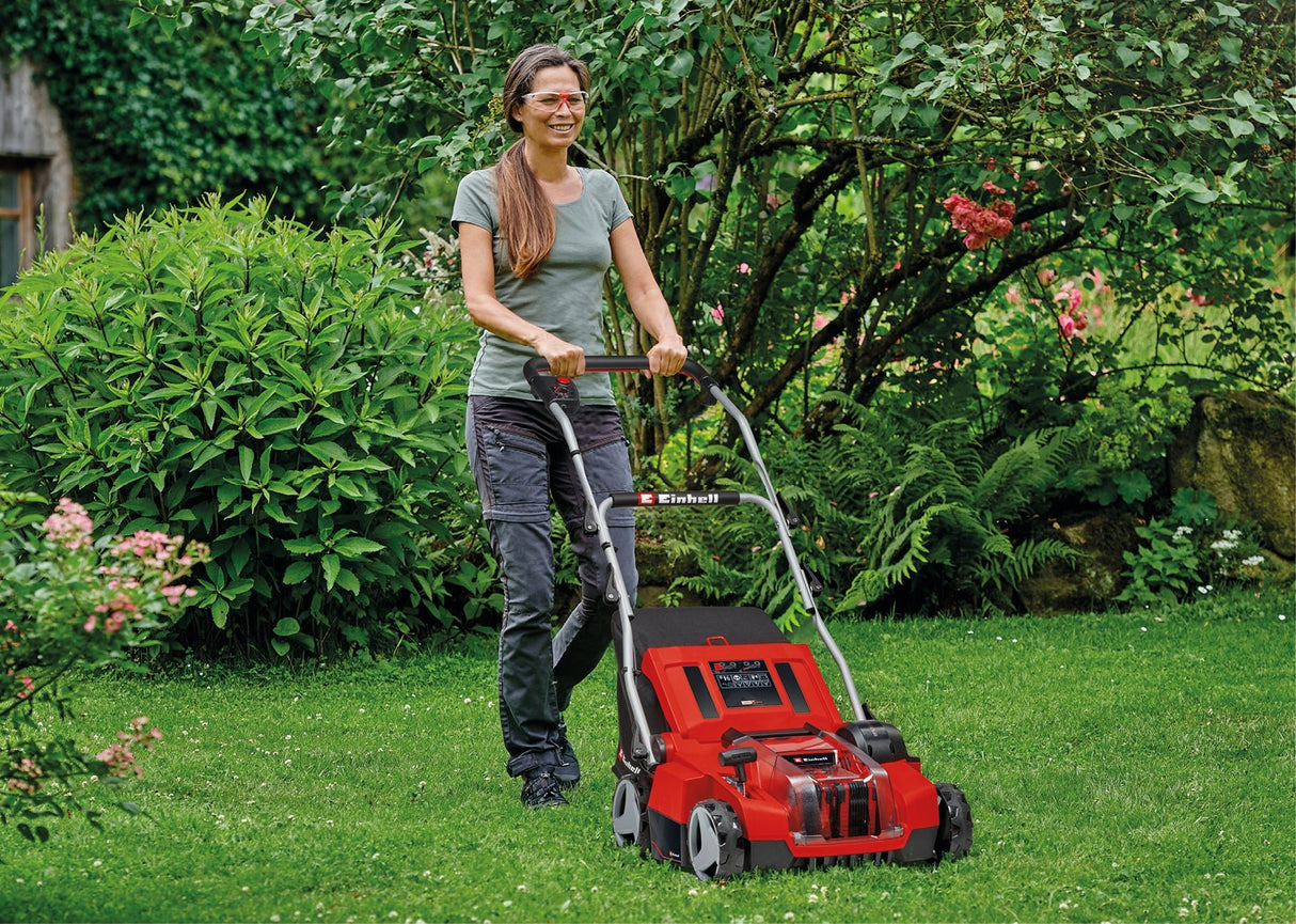 Scarificator/aerator pe acumulator Einhell GE - SA 36/35 Li - Solo Power X - Change (Li - ion, 36 V, motor fara perii, rola cu lame de 35 cm, sac de colectare de 28 l, adancime de lucru reglabila, fara acumulator sau incarcator Einhell - scule electrice si unelte profesionale - BricoMart