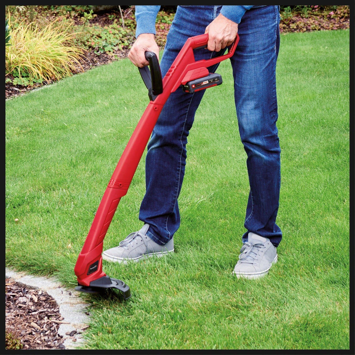 Trimmer de tuns iarba/gazon pe acumulator Einhell GC - CT 18/24 Li P Power X - Change (litiu - ion, 18 V, 8500 rpm, 24 cm, maner suplimentar, carcasa din plastic rezistenta la impact, incl. 20 de lame din plastic, incl. acumulator de 1,5 Ah si incarcator Einhell - scule electrice si unelte profesionale - BricoMart
