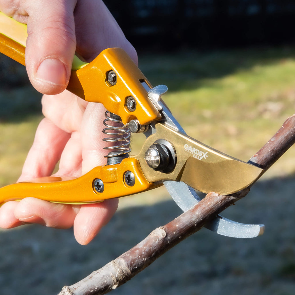 GARDEX Foarfeca de gradina EASY CUT 200 mm cu mânere aluminiu GX Foarfecă de tăiat întărită cu mânere din aluminiu acoperite cu TPR Mecanism cu balamale pentru o tăiere mai ușoară Lamă