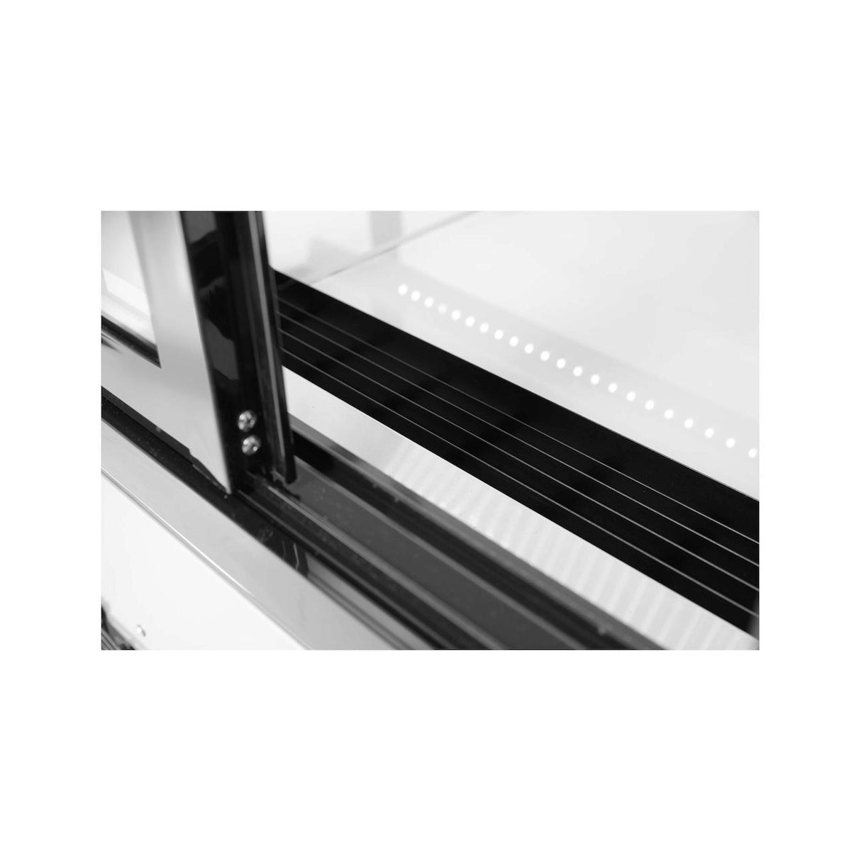 Vitrina frigorifica de prezentare interval temp. 2/6?C, corp inox, 410 litri, 490 W ARKTIC by Hendi, 1215x675x(H)1210 mm, Clasa energetica C