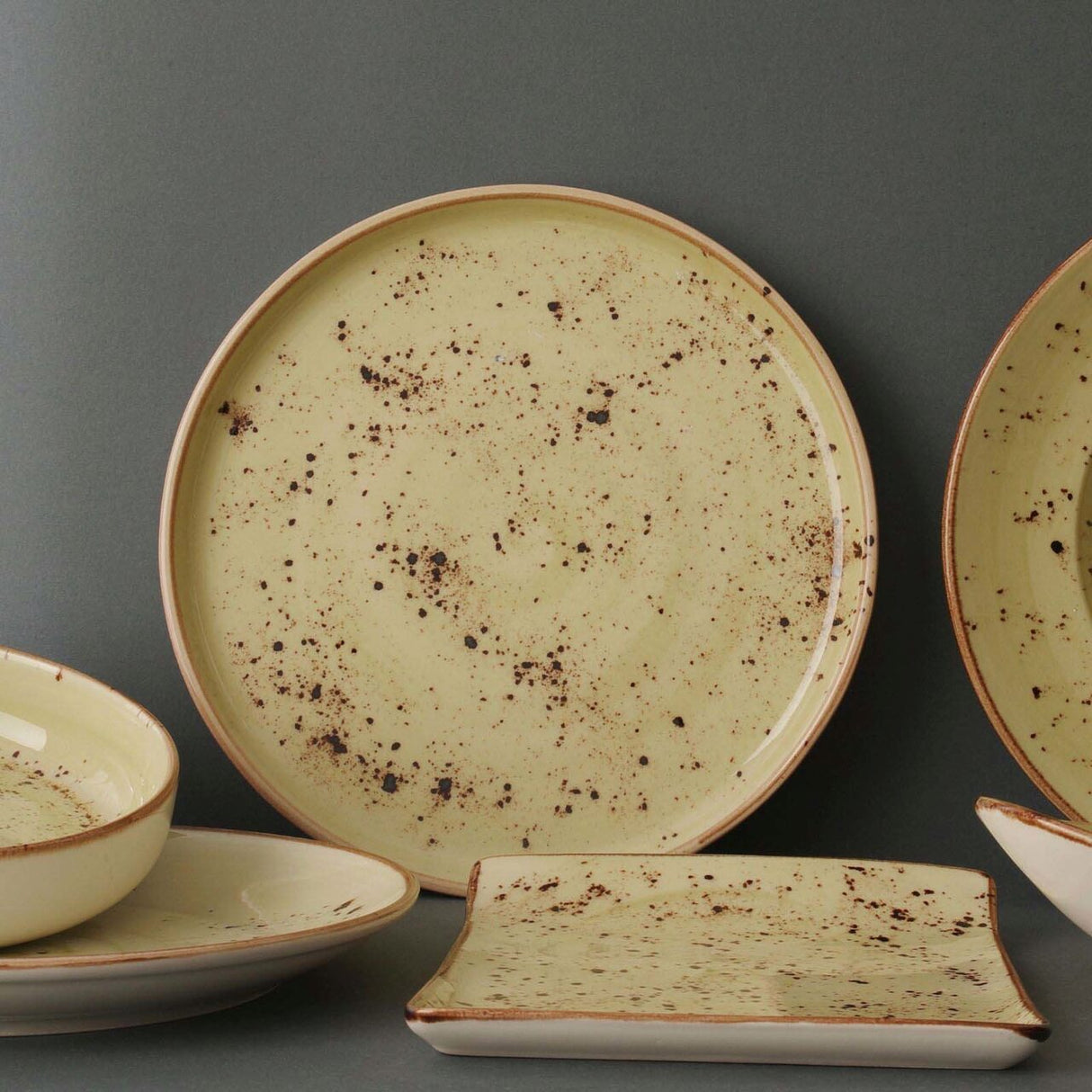 Farfurie cu margini înalte Olive 270 mm Fine Dine