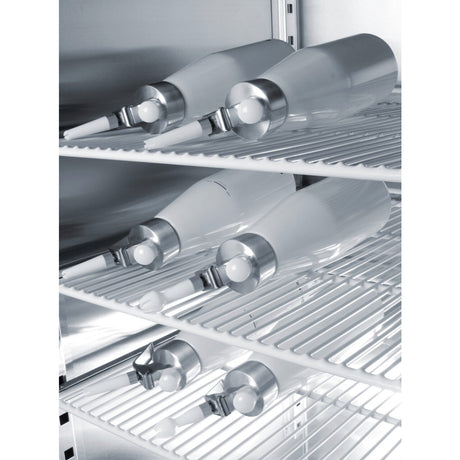 Aparat / sifon frisca Kitchen Line, Hendi, capacitate 0.95 lt, diam 9.5 x (H) 32 cm, incluse 3 duze polipropilena si perie curatare