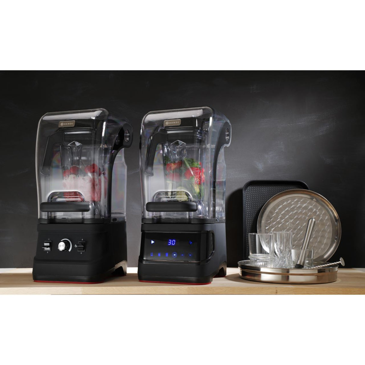 Blender cu capac amortizare zgomot, 1680W, cana 2,5 lt policarbonat, pana la 24800 rpm, Hendi, 252x258x(H)547 mm, potrivit si pentru uz profesional