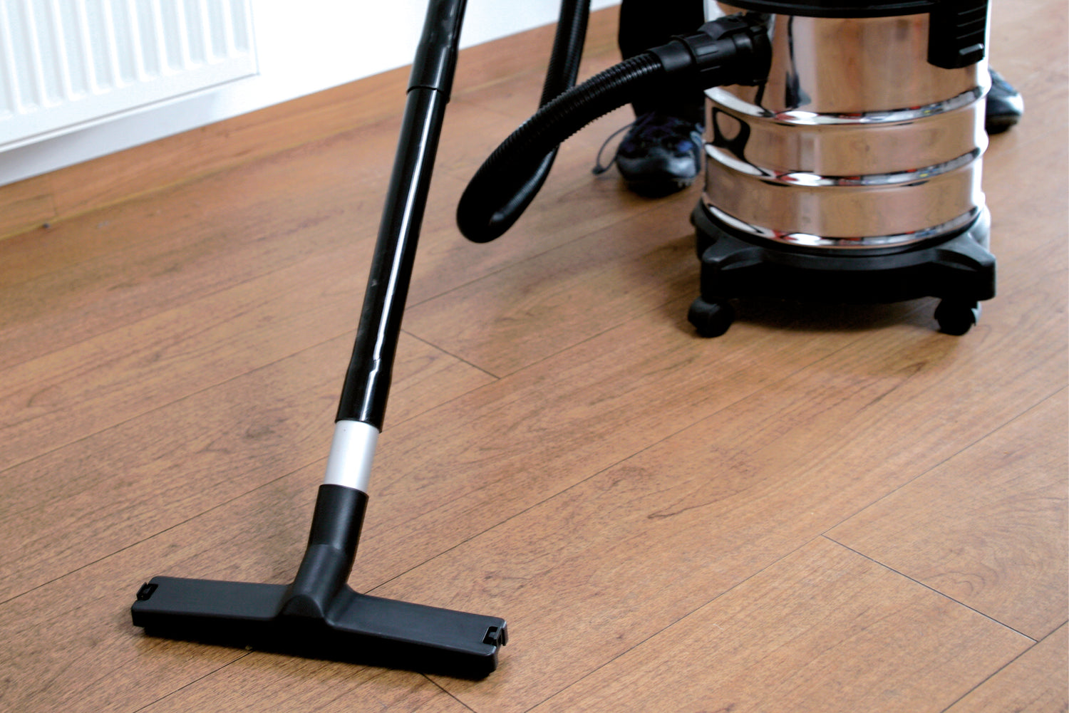 Duza de podea universala Original Einhell pentru aspiratoare umed / uscat (potrivita pentru aspiratoare umed / uscat cu racord Ø 36 mm, latime 30 cm, pentru podele netede si cu mocheta)