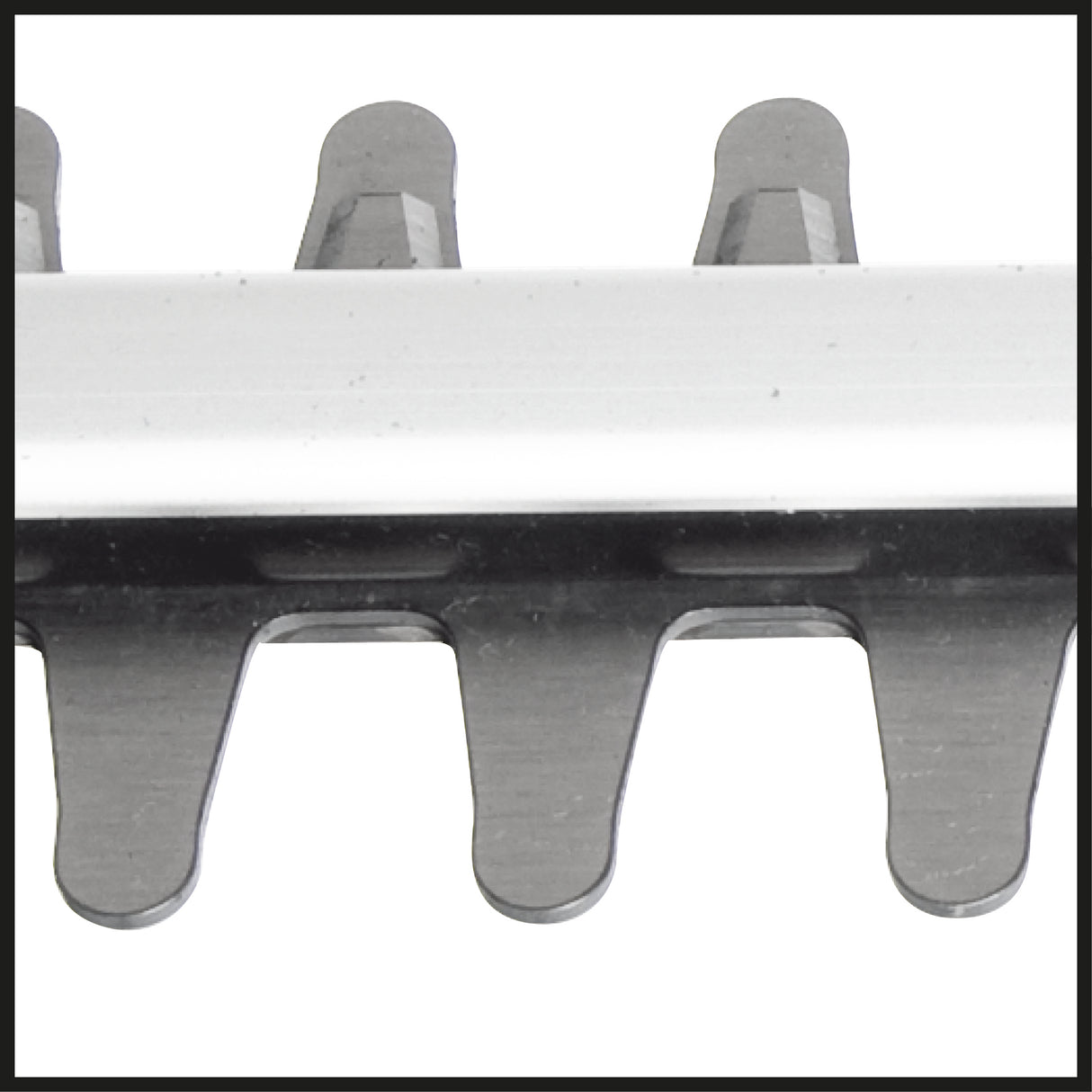 Masina de tuns gard viu electrica Einhell GH-EH 4245, 420 W, lungime de taiere 450 mm, dimensiune de taiere 12 mm, angrenaj metalic, husa de cutit din aluminiu, aparatoare de mana.