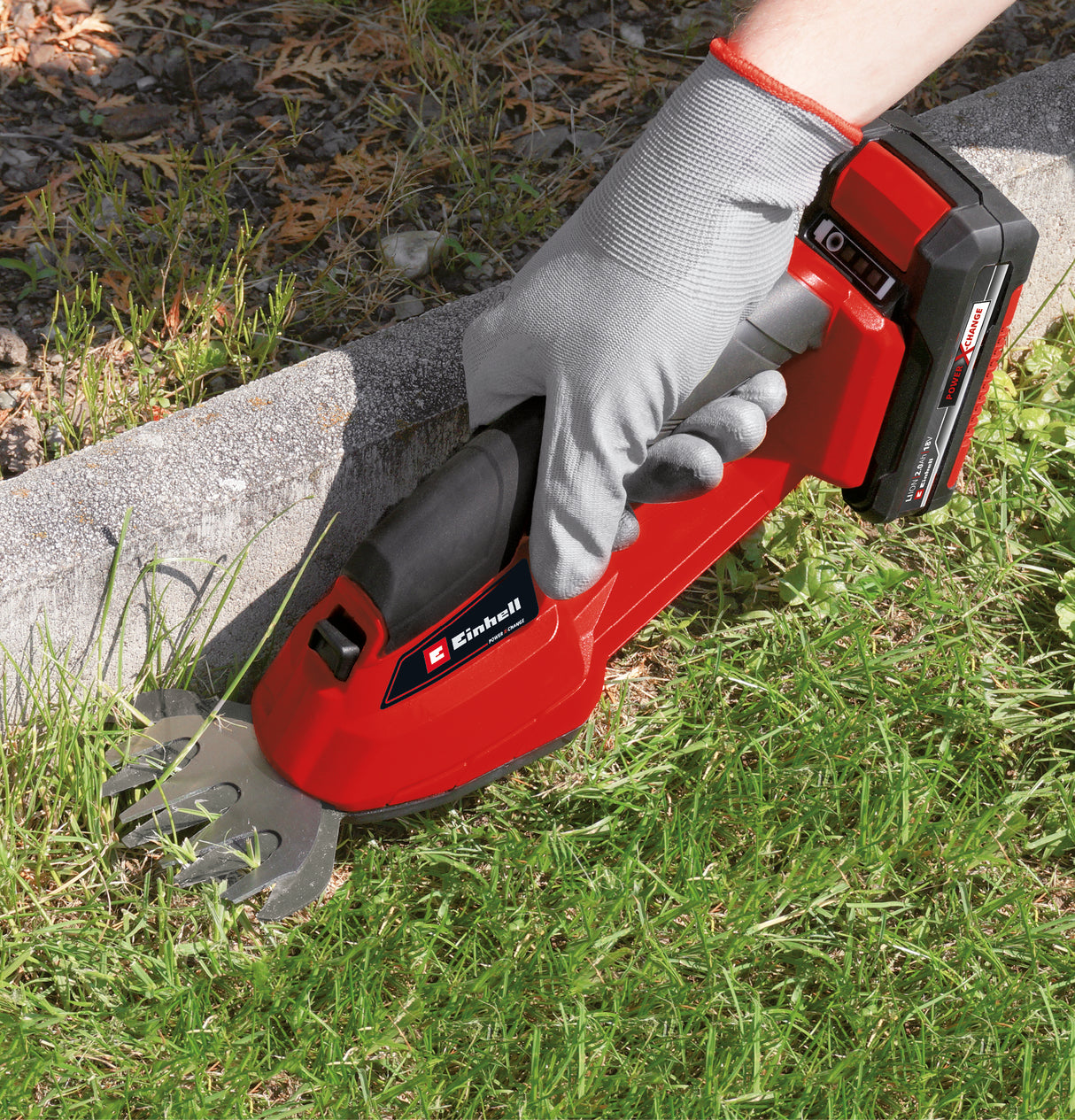 Foarfeca de iarba si arbusti pe acumulator Einhell GC-CG 18 Li - Solo Power X-Change (18 V, lama pentru iarba + lama pentru arbusti, furnizata fara acumulator si incarcator