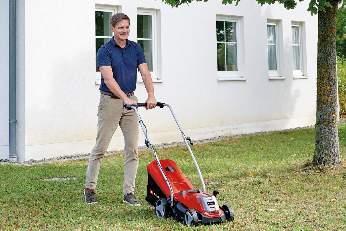 Masina de tuns iarba/gazon pe acumulator Einhell GE-CM 18/33 Li (1x4.0Ah PXC (li-ion, pentru pana la 200m², reglare centrala a inaltimii de taiere pe 5 niveluri, acumulator reincarcabil PXC de 4.0 Ah + incarcator