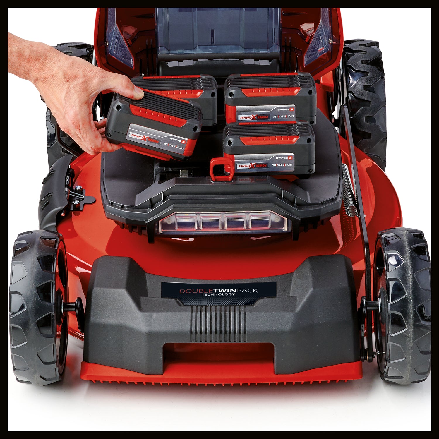 Masina de tuns iarba/gazon pe acumulator Einhell GP-CM 36/52 S Li BL Kit Power X-Change (36 V, latime de taiere 52 cm, pana la 1200 m², motor fara perii, colector de iarba de 65 L, tractiune integrala, incl. 4x baterii de 5,2 Ah + 2x incarcator dublu