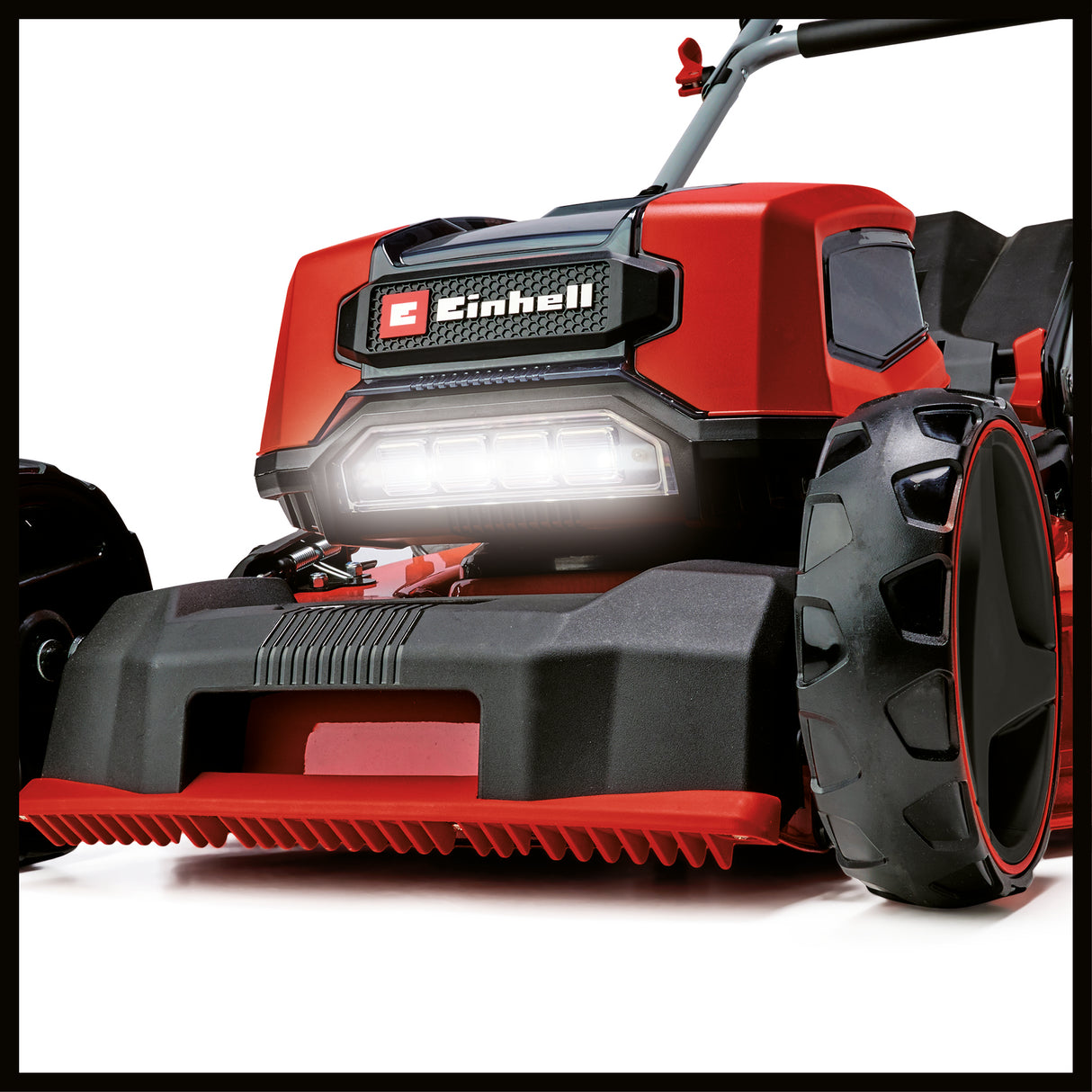 Masina de tuns iarba/gazon pe acumulator Einhell GP-CM 36/52 S Li BL Kit Power X-Change (36 V, latime de taiere 52 cm, pana la 1200 m², motor fara perii, colector de iarba de 65 L, tractiune integrala, incl. 4x baterii de 5,2 Ah + 2x incarcator dublu