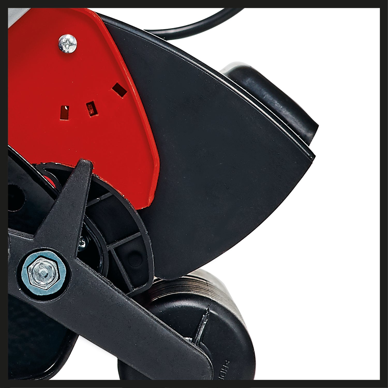 Masina de tuns iarba pe acumulator Einhell GE-HM 18/38 Li - Solo PXC, ax de tuns iarba montat pe rulmenti cu bile, cu 5 lame din otel slefuite cu precizie, livrata fara acumulator sau incarcator