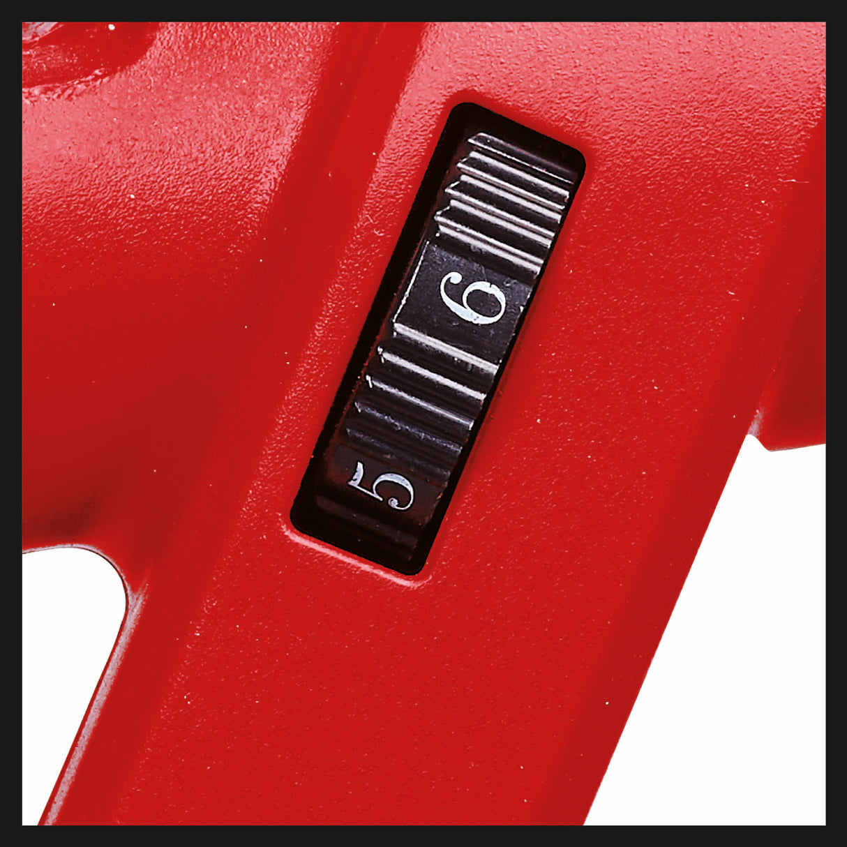 Aspirator electric pentru frunze Einhell GC-EL 3000 E (3.000 W, functie de aspirare/suflare, maner suplimentar reglabil, sac de colectare de 45 L, debit de aer de suflare 300 km/h, putere maxima de aspirare 840 m³/h