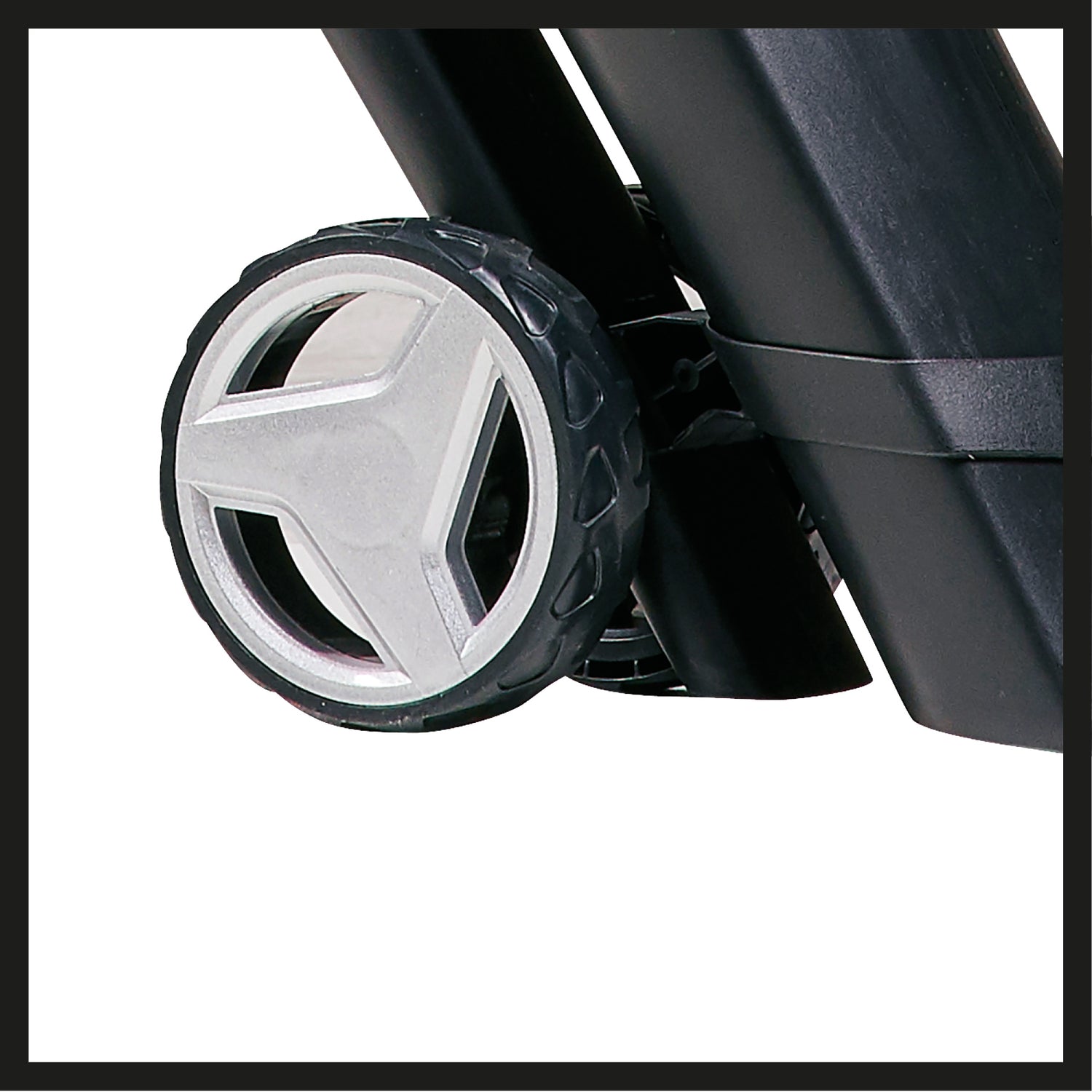 Einhell GE-CL 36 Li E-Solo Power X-Change akkus lombfúvó/porszívó, lítium-ion akkumulátorral, 2 x 18 V-os akkumulátorral, 210 km/h légsebességgel, szénkefe nélküli motorral, 45 literes gyűjtőzsákkal, hordszíjjal, akkumulátor és töltő nélkül