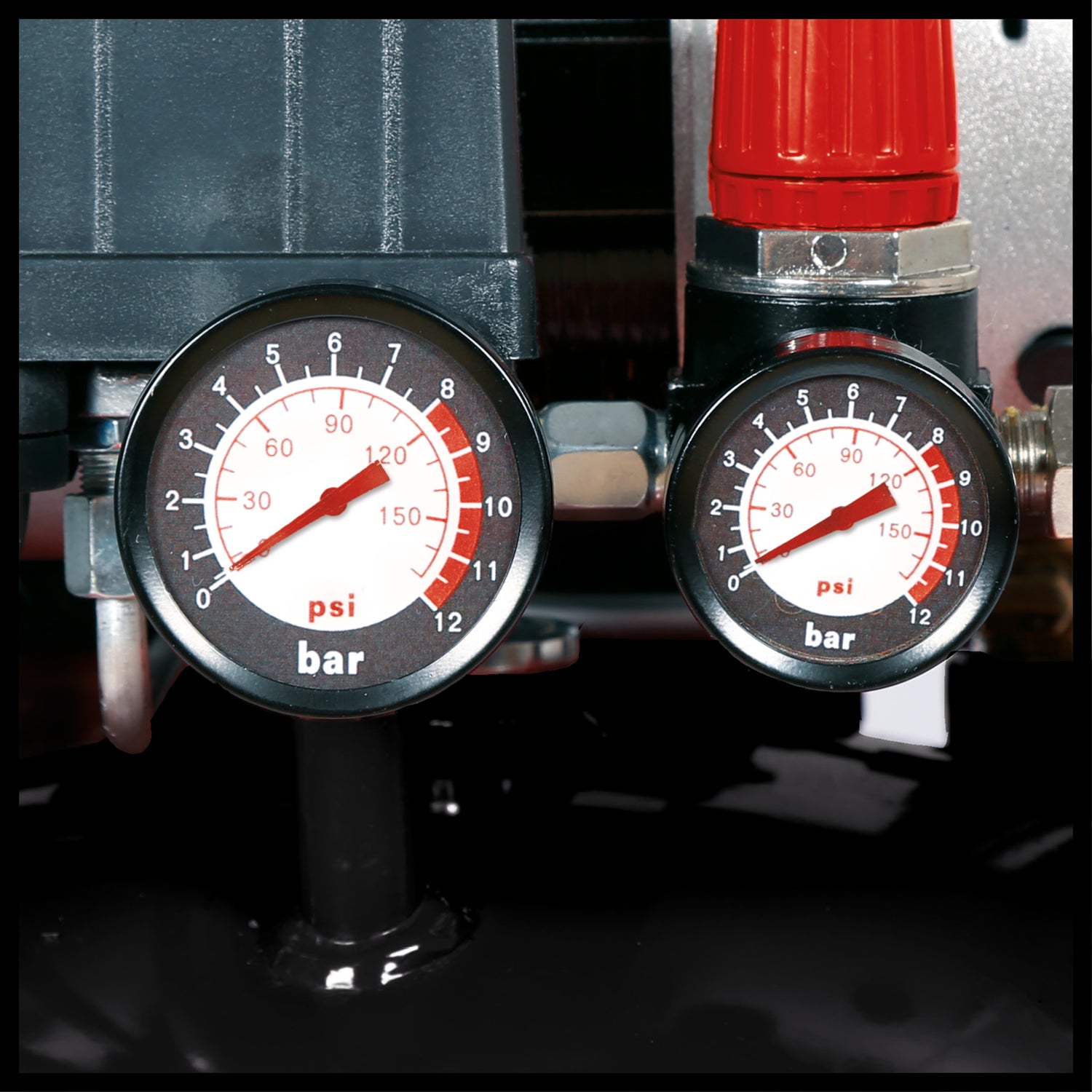 Compresor Einhell TE-AC 135/24 Silent Plus, compresor silentios cu 750 W, max. 8 bar, motor fara ulei/service, rezervor de 24 l, manometru si cuplaj rapid, supapa de siguranta