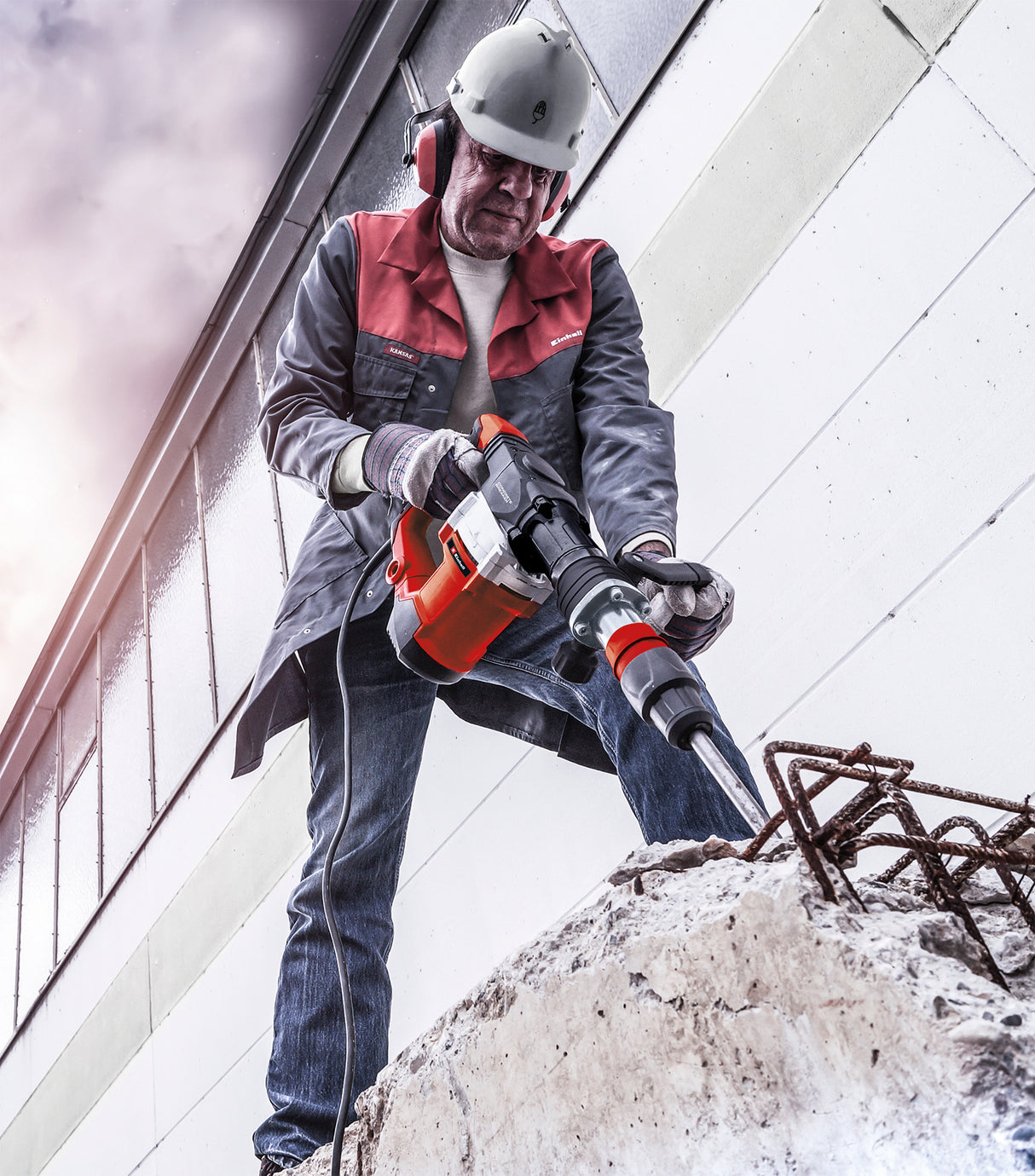 Einhell TE-DH 32 bontókalapács (1500 W, 32 J együtemű, SDS-max szerszámadapter, rezgéscsillapított főfogantyú + puha markolat, éles/lapos vésővel + elektromos dobozzal)