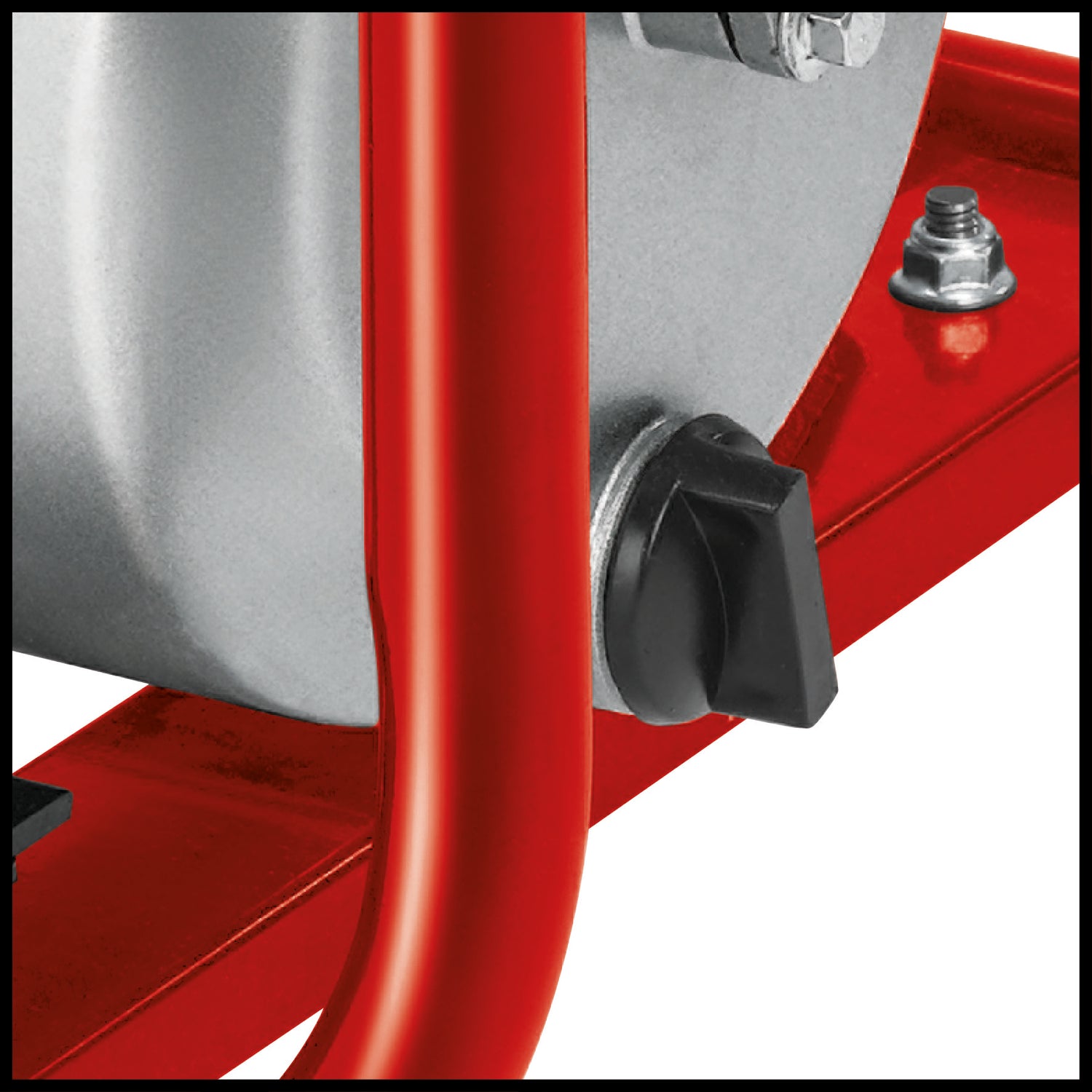 Pompa de apa pe benzina Einhell GE-PW 46, 4,6 kW, motor in 4 timpi, debit maxim 23.000 l/h, rezervor de 3,6 l, protectie la nivel scazut de ulei, incl. adaptor furtun/filet exterior