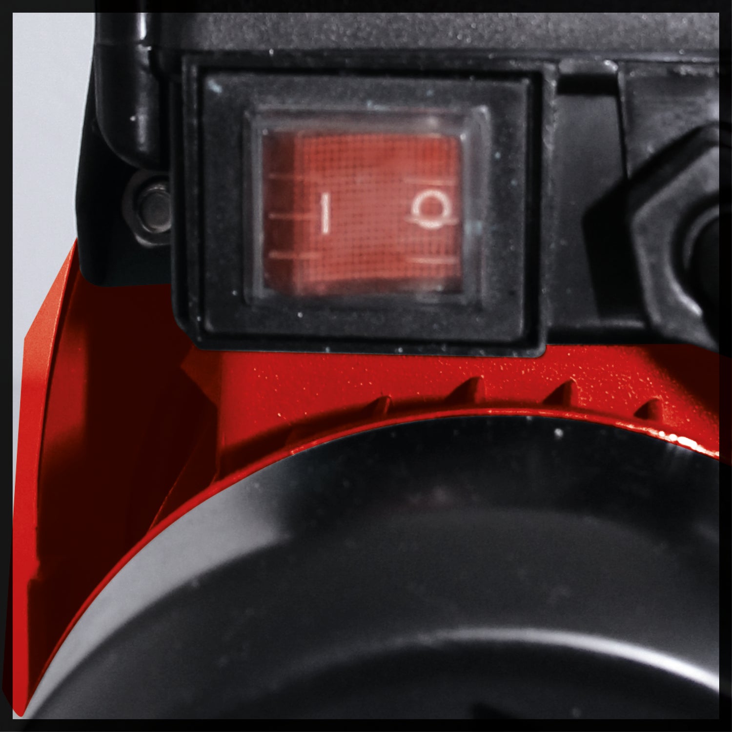 Pompa de gradina Einhell GC-GP 6538, 650 W, presiune 3,6 bar, debit 3.800 l/h, surub de umplere cu apa, surub de evacuare cu apa, maner de transport