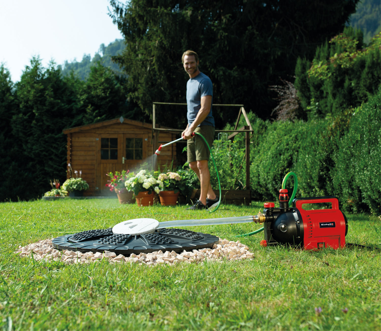 Pompa de gradina Einhell GC-GP 1045, 1.050 W, indicator nivel apa, orificiu de umplere cu apa, protectie la inghet datorita surubului de scurgere a apei, comutator termostatic, comutator pornit/oprit