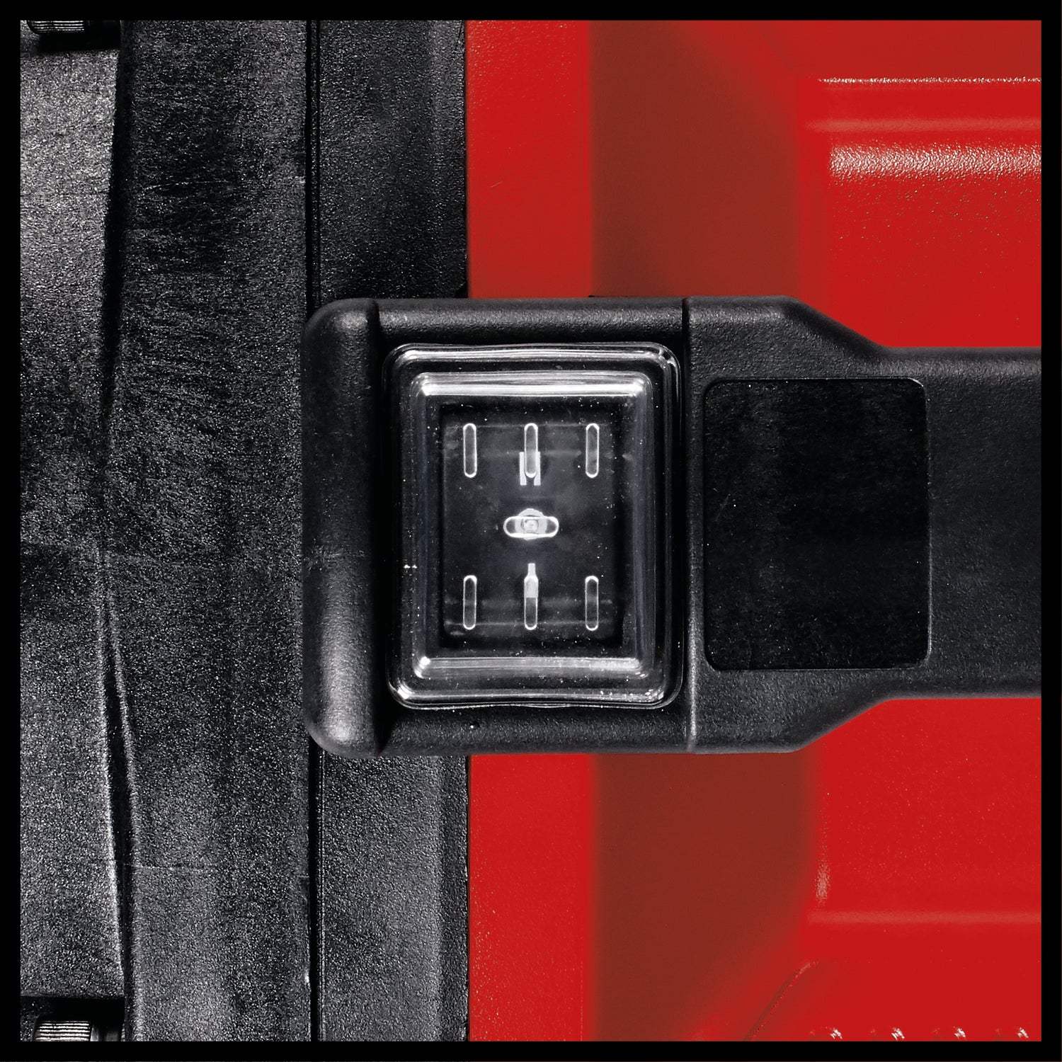 Pompa de gradina pe acumulator Einhell AQUINNA 36/30 Power X-Change, 2x 18 V, comutator ECO in 2 trepte, surub de umplere cu apa si surub de scurgere a apei, protectie termica, maner de transport