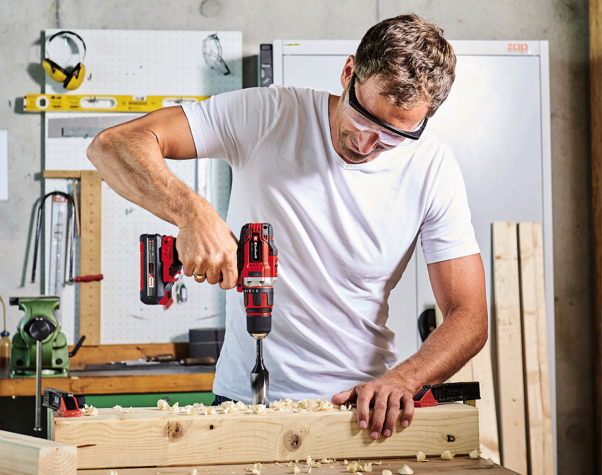 Einhell TE-CD 18/40 Li akkus fúró-csavarozó + TC-AG 18/115 Li Power X-Change akkus sarokcsiszoló, Li-ion, 2x 18 V, 1x 4 Ah akkumulátorral és töltővel, sarokcsiszoló tartozékokkal, bittartóval, táskával