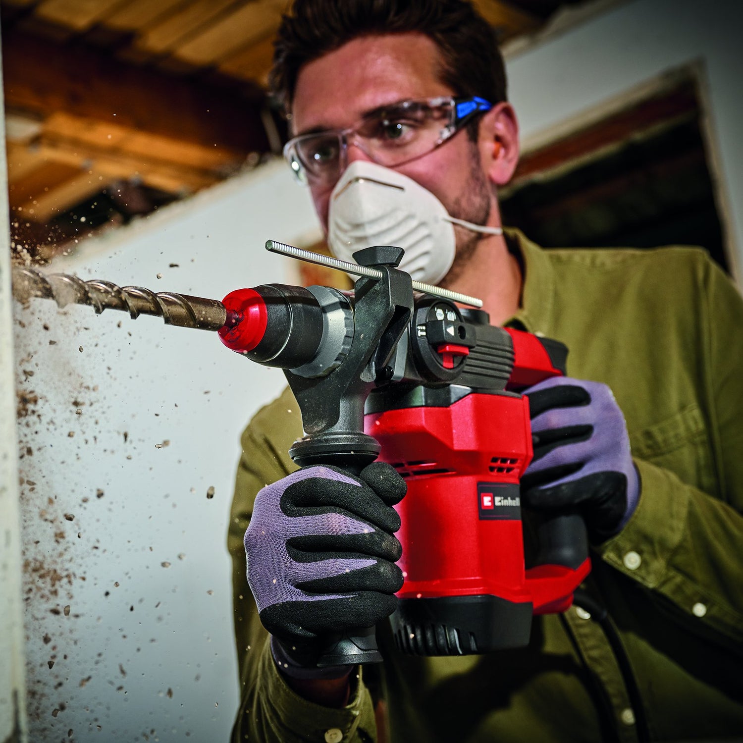 Einhell TC-RH 28 3F fúrókalapács, 950 W, 3,5 J, pneumatikus ütőszerkezet, SDS-Plus, mélységhatároló, fúrás/ütvefúrás/vésés forgásgátlóval, zsákkal együtt 