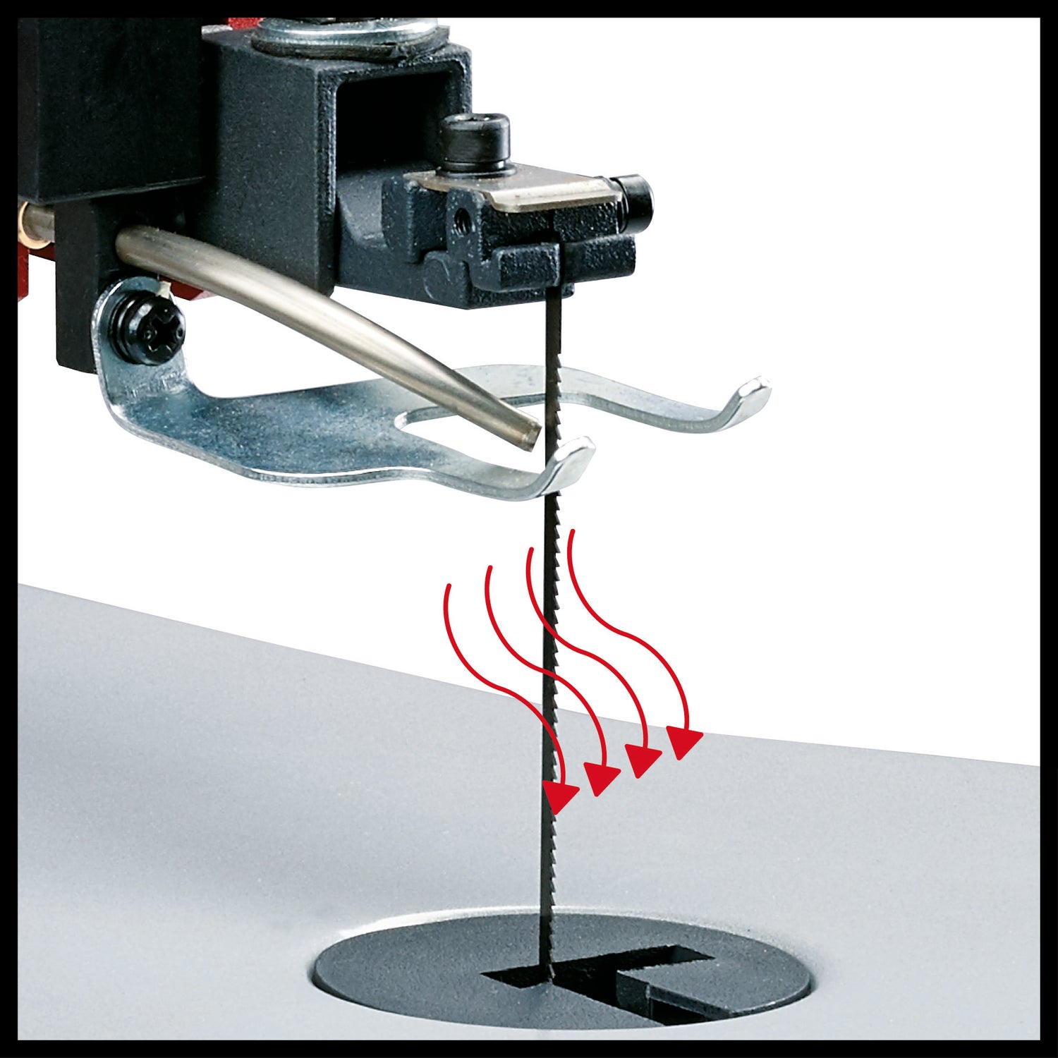 Fierastrau de traforaj Einhell TC-SS 405 E, cadru solid, masa metalica reglabila, clema pentru piesa, dispozitiv de prindere rapida, inclusiv lame de fierastrau